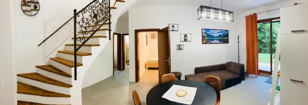 Family House Apartma 莫济列 外观 照片