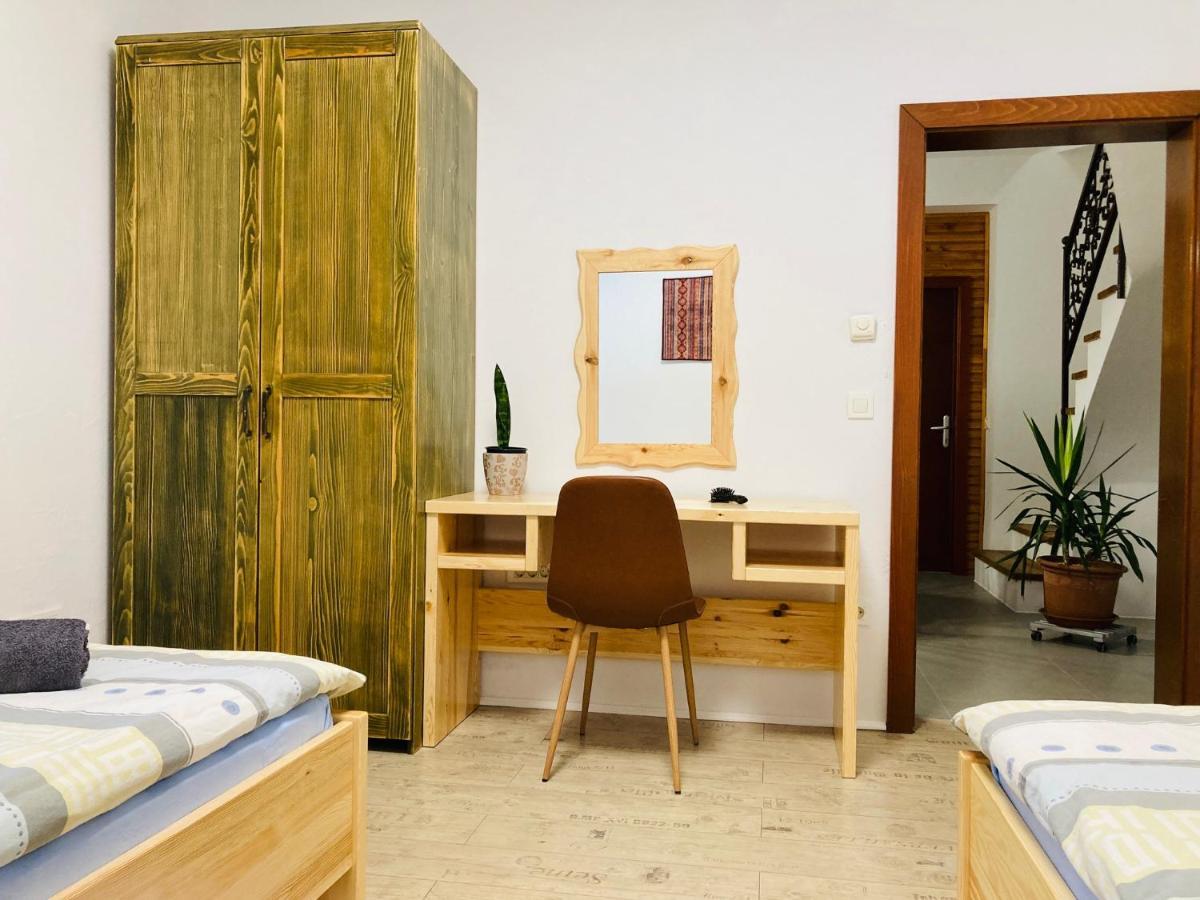 Family House Apartma 莫济列 外观 照片